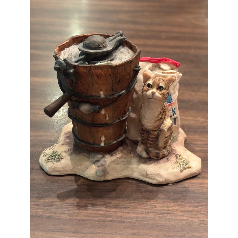 Lowell Davis Schmid Border Fine Arts Sunday Afternoon Treat Signed Cat Figurine